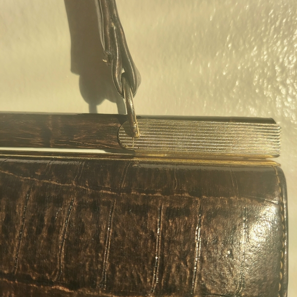 Vintage Brown Crocodile-Embossed Purse - Picture 8 of 10